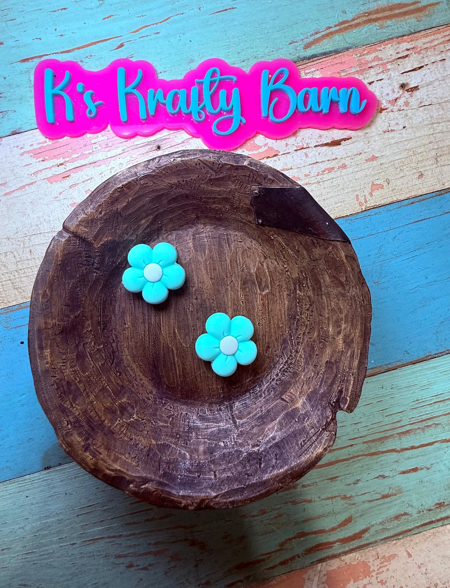 Silicone Focal Bead-Mint Daisy Flower K's Krafty Barn