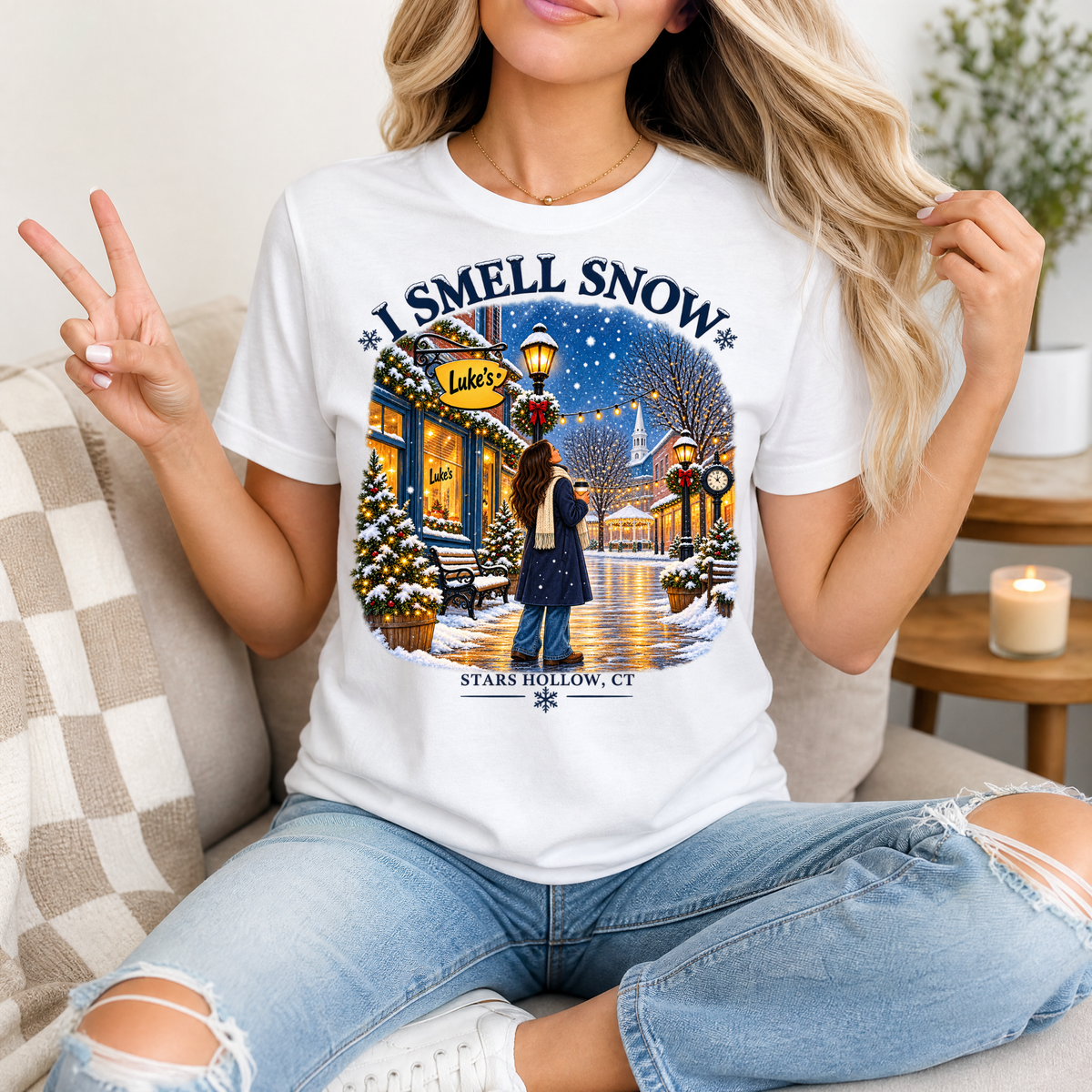 I Smell Snow Stars Hollow Winter Graphic Tee