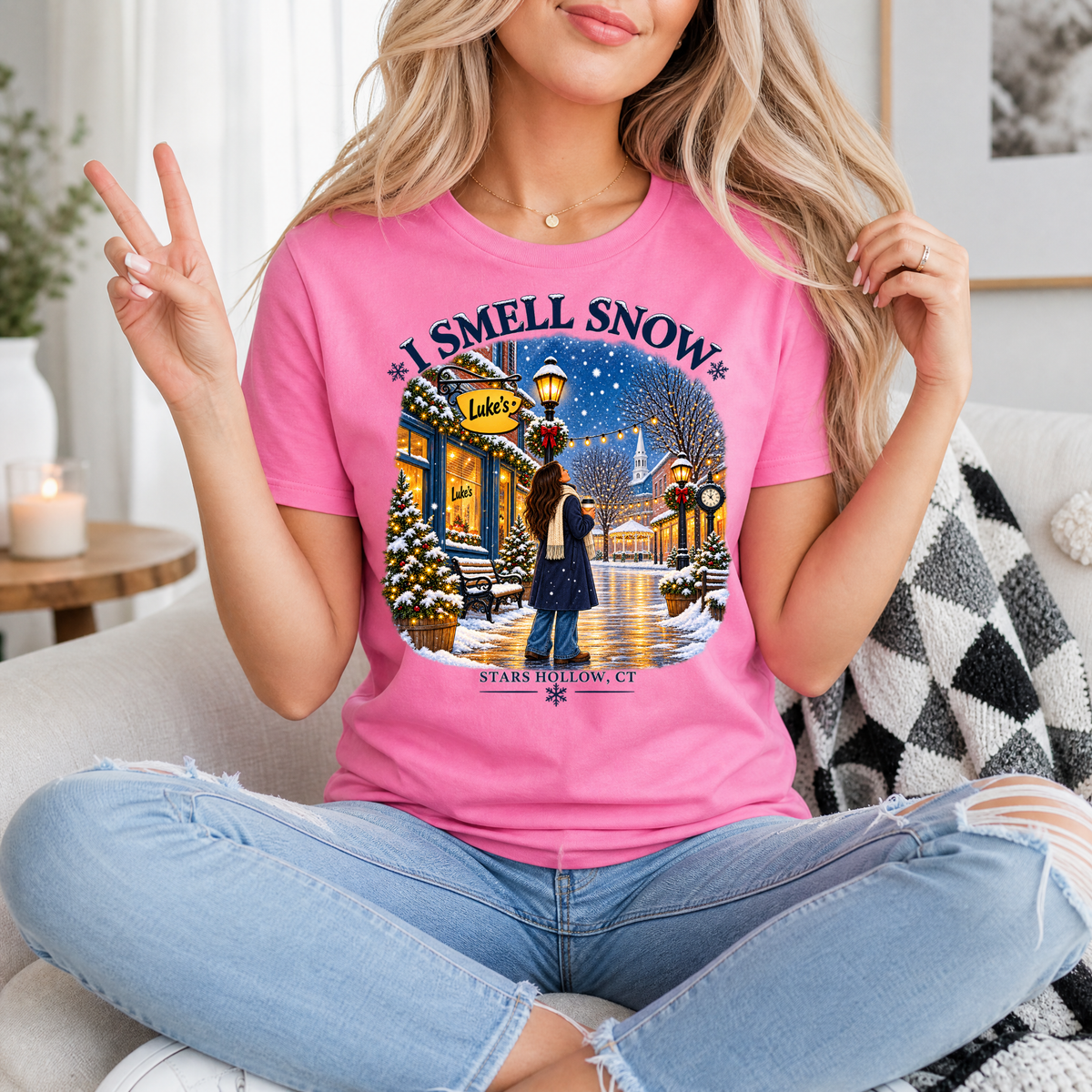 I Smell Snow Stars Hollow Winter Graphic Tee