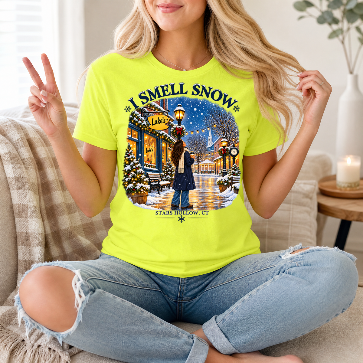I Smell Snow Stars Hollow Winter Graphic Tee