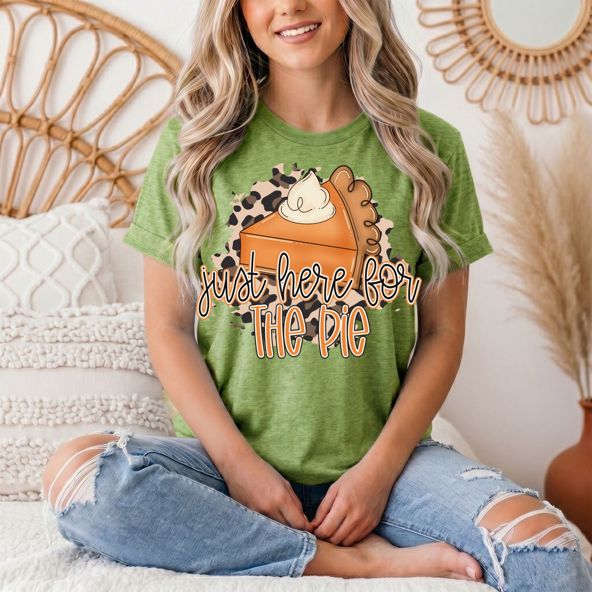 Just Here for the Pie Thanksgiving Graphic Tee