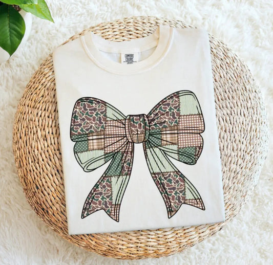 Camo plaid bow K's Crafty Vibes Co.