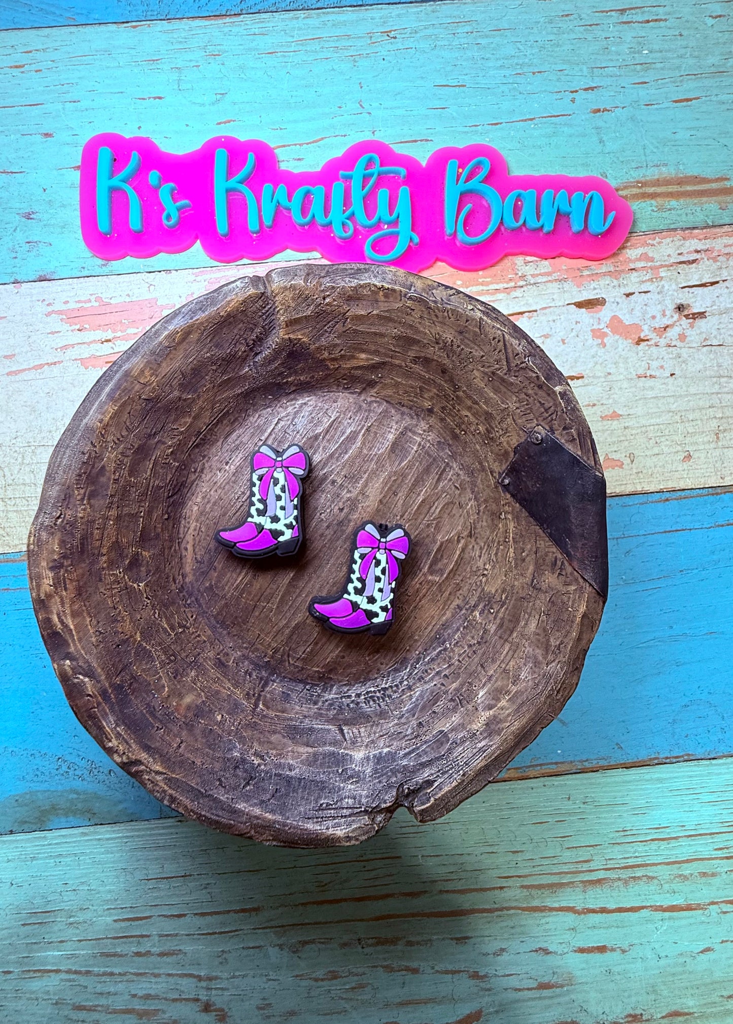 Wholesale Silicone Focal Bead- Purple Cowgirl boots with bow