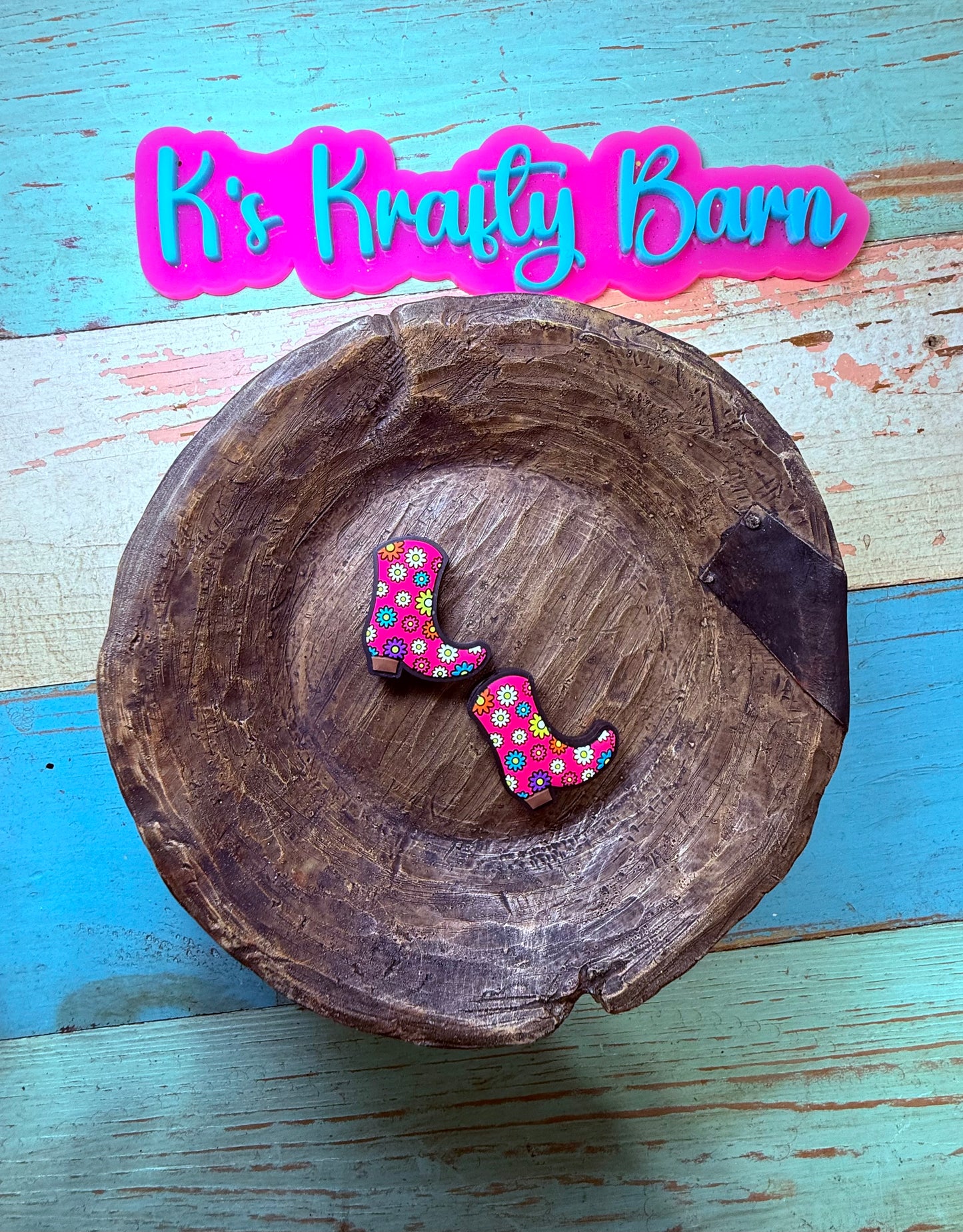 Wholesale Silicone Focal Bead- Cowgirl boots with flowers