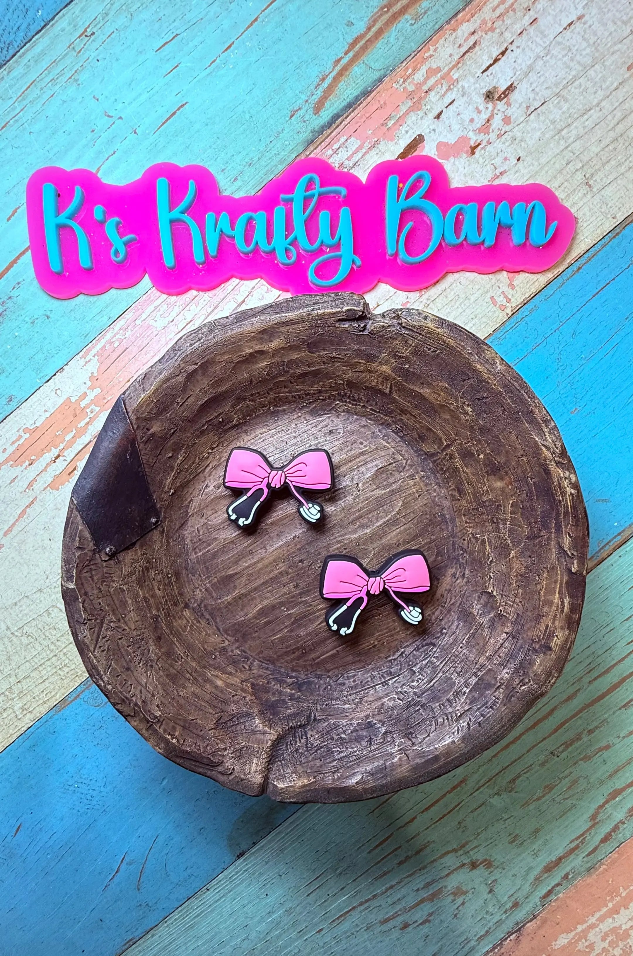 Silicone Focal Bead- Pink nurse stethoscope bow K's Krafty Barn