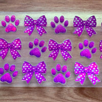 #92 Bows with paw prints K's Krafty Barn