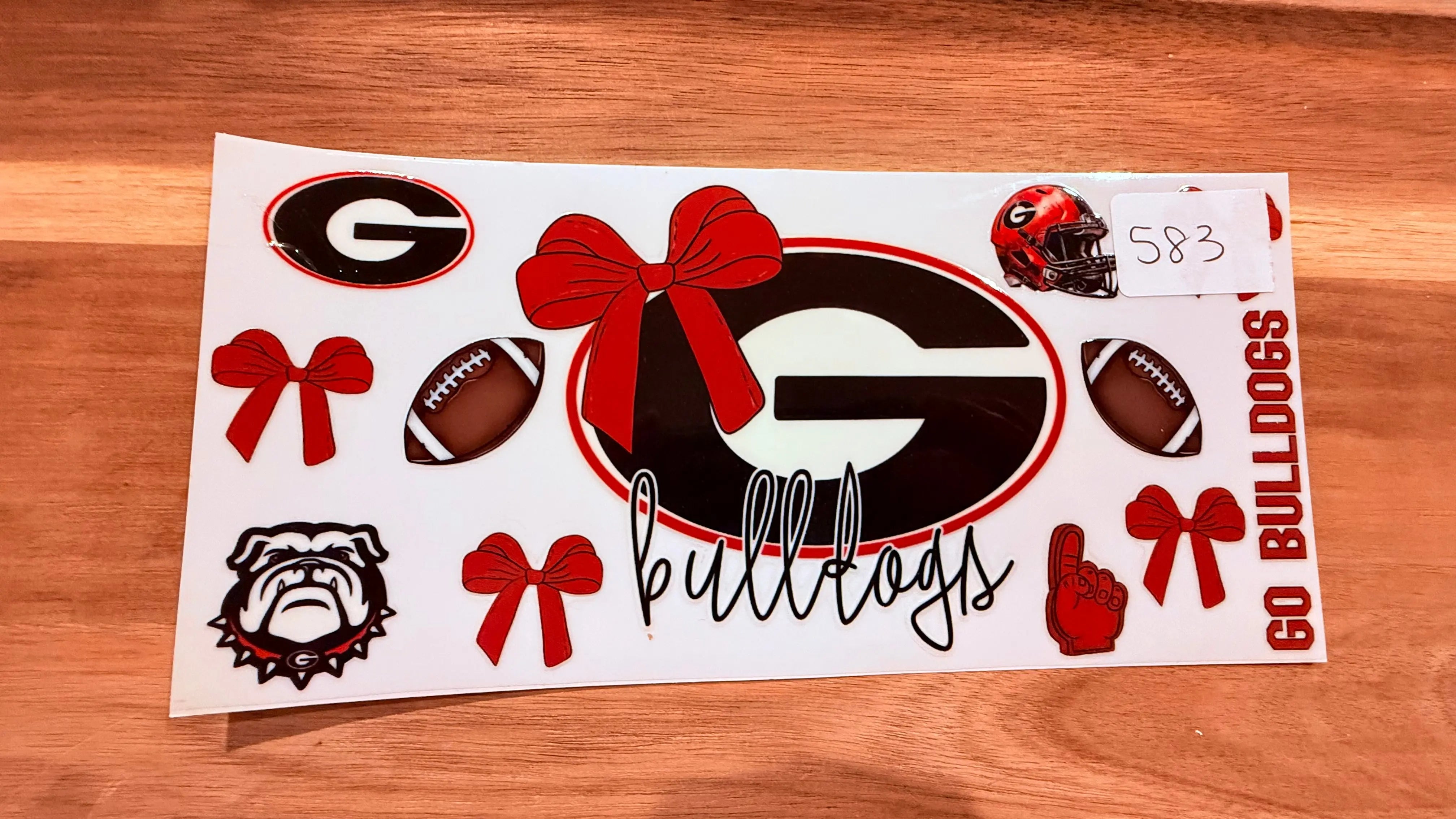 #583 Bulldogs with Bow K's Krafty Barn