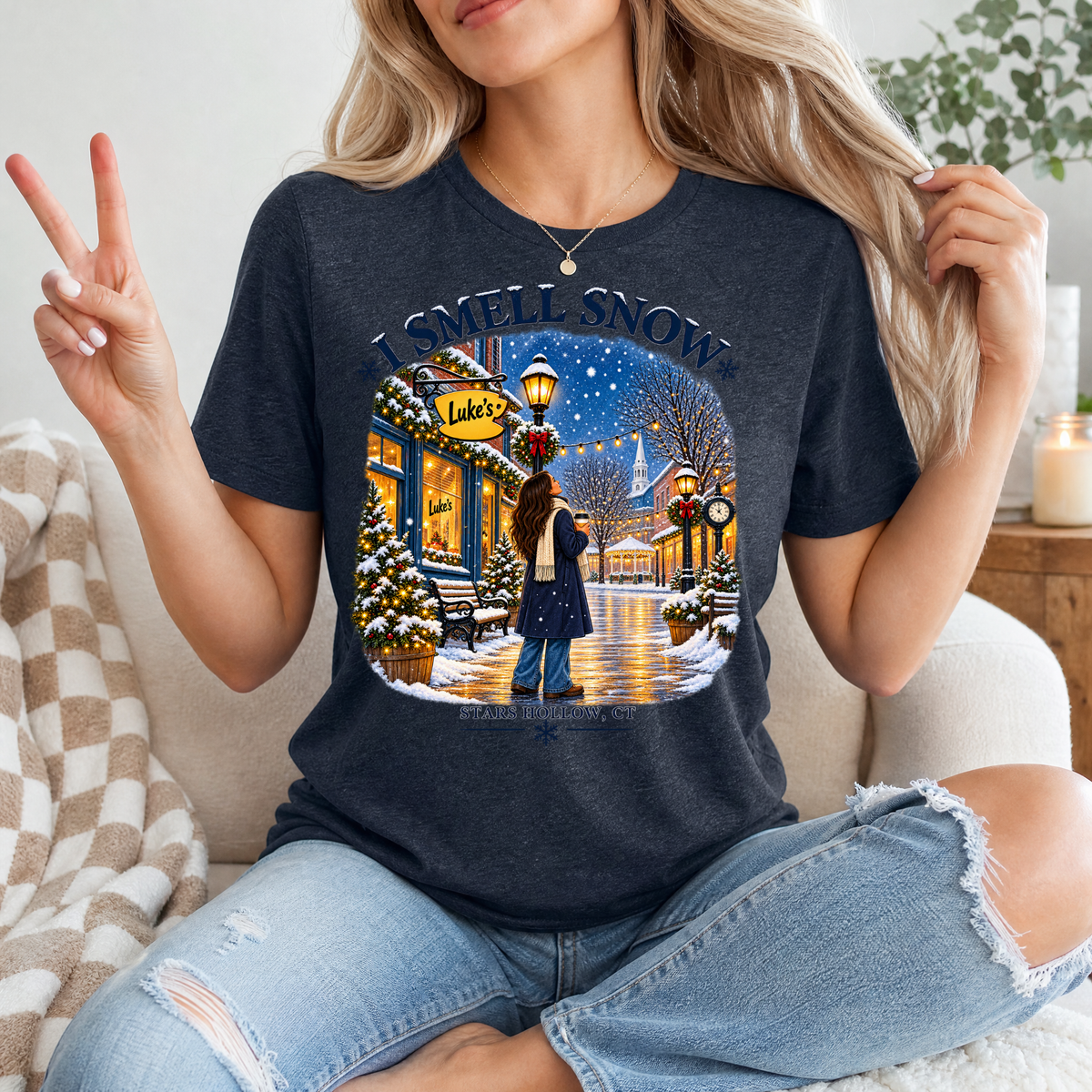 I Smell Snow Stars Hollow Winter Graphic Tee