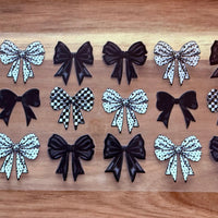 #78 Black and white bows K's Krafty Barn
