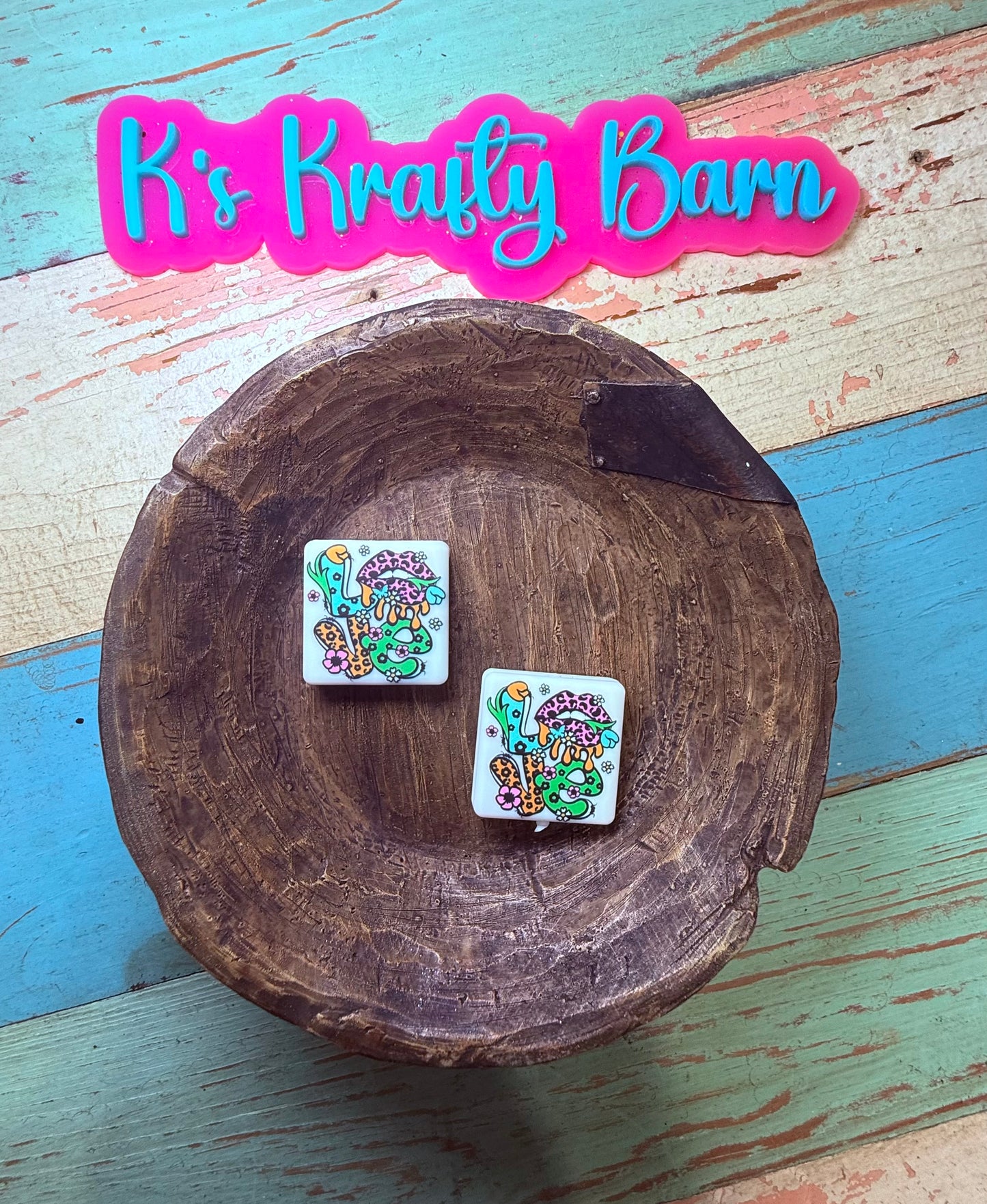 Wholesale Silicone Focal Bead- LOVE drip